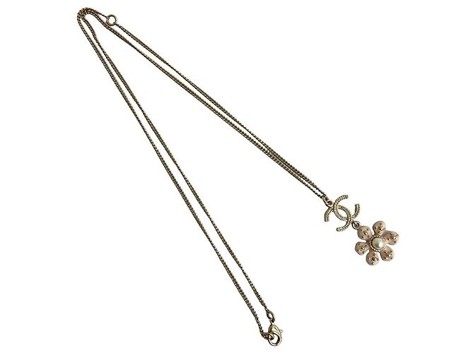 Collana in perle finte con motivo floreale Coco Mark di Chanel Rosa D'oro - vista 4