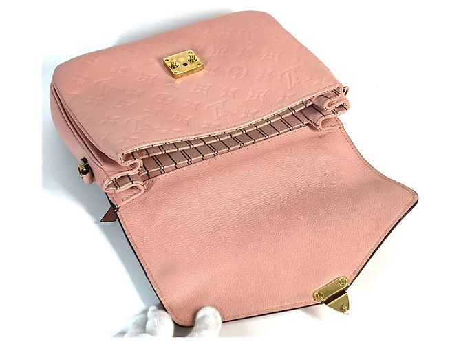 Pochette Metis MM em Monogram Empreinte Louis Vuitton Rosa - vista 11