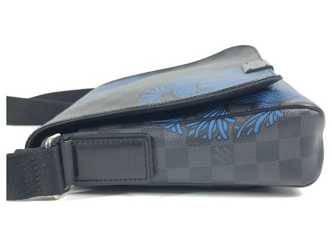 Borsa a tracolla District PM Damier Graphite di Louis Vuitton Nero Blu - vista 4
