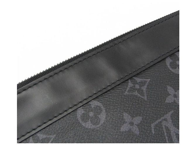 Borsa Clutch Pochette Discovery Monogram Eclipse di Louis Vuitton Monogramma - vista 5