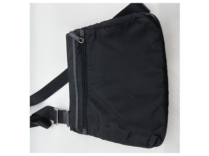 Borsa piatta Triangle Plate VA0251 di Prada Nero - vista 3
