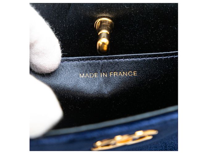 Mini borsa a mano Chanel Coco Mark in velluto blu navy - vista 9