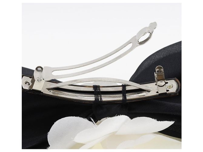 Fascia per capelli in seta con nastro Camelia di Chanel Nero - vista 4