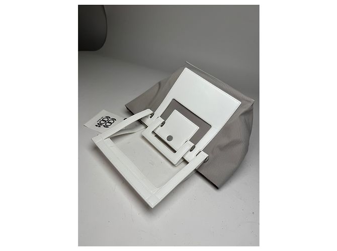 Vintage Issey Miyake Leder-Canvas 2Way Tasche Silber Weiß - Ansicht 10