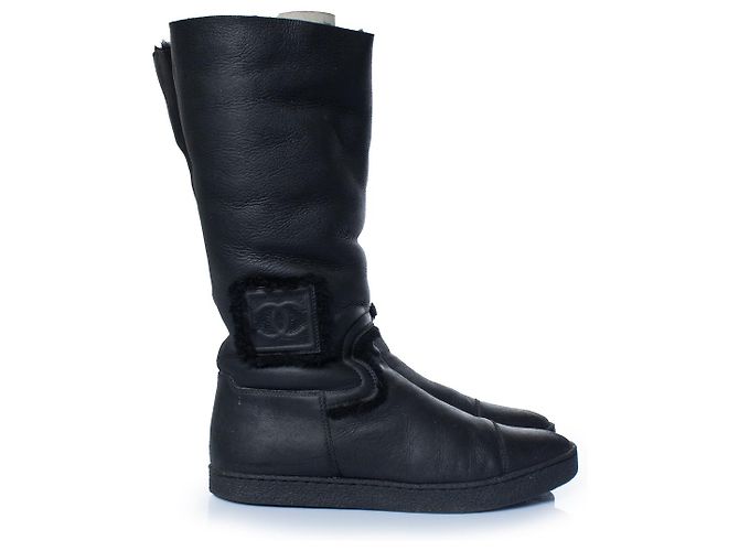 Chanel, Schwarze Schafslederstiefel - Ansicht 4