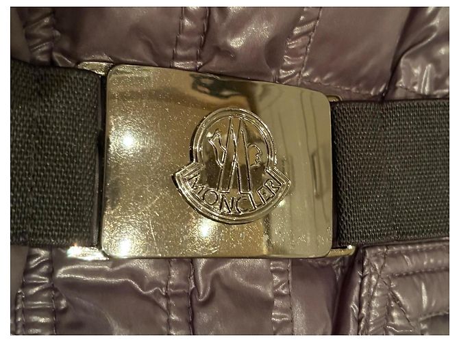 Abrigo Moncler de plumas gris oscuro con cuello de piel Gris antracita - vista 4