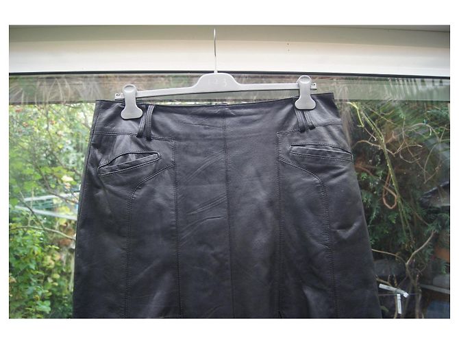 Autre Marque Arma Lederrock Schwarz mit Plissee - Ansicht 3