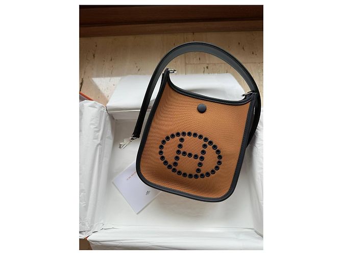 Hermès Neo Evelyne 16 Pelle Nero Caramello Camello Cammello - vista 6