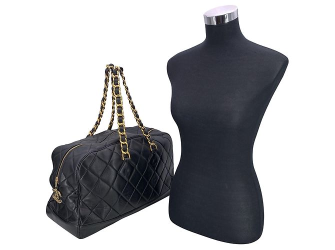 Timeless Chanel Borsa da viaggio weekender in pelle trapuntata nera vintage Nero - vista 2