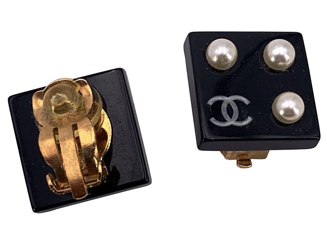 Timeless Pendientes de plástico Chanel CC Negro - vista 4