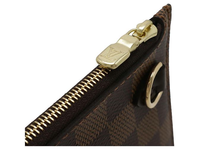 Pochete Neverfull MM Damier Louis Vuitton Marrom - vista 4