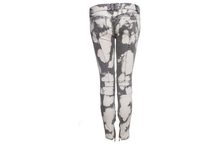 Jeans biker grigi Balmain con macchie di candeggio. Grigio - vista 2