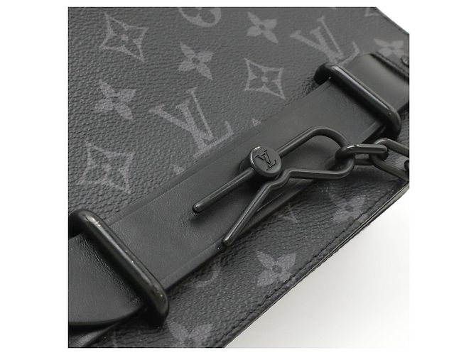 Louis Vuitton Monogram Eclipse Steamer Messenger Bag Black - view 4