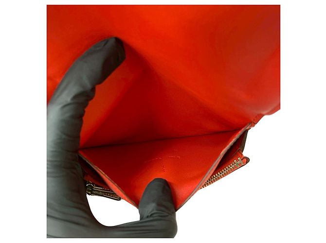 Billetera Compacta de Cuero Dogon de Hermès Roja - vista 9