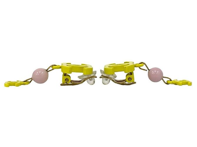 Timeless Pendientes Coco Mark de Chanel Amarillo - vista 3