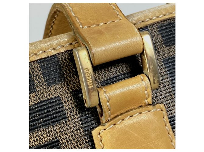 Fendi Zucca-Muster Bucket Tote Bag Braun - Ansicht 10