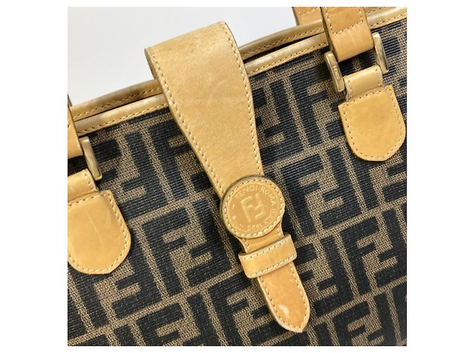 Fendi Zucca-Muster Bucket Tote Bag Braun - Ansicht 4