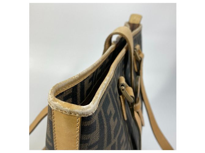 Fendi Zucca-Muster Bucket Tote Bag Braun - Ansicht 5
