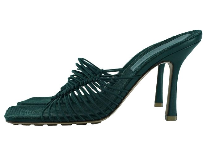 Mule elastiche in rafia oliva di Bottega Veneta Verde Verde oliva - vista 5