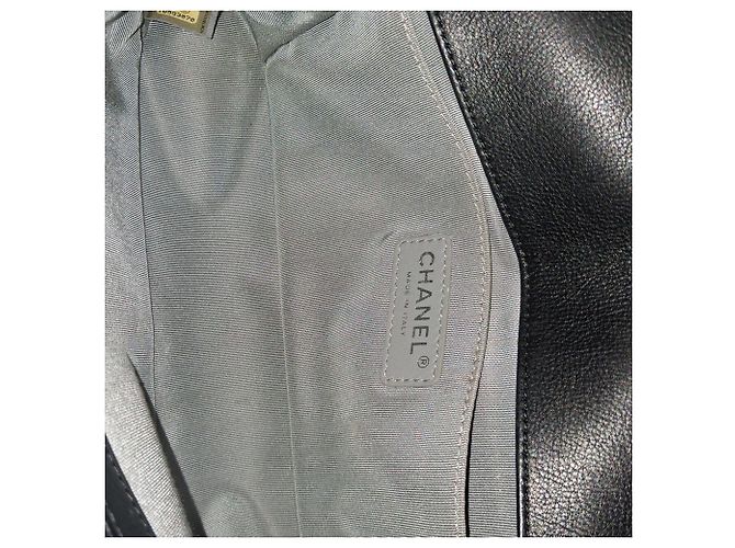 Borsa Boy in pelle nera trapuntata media con doppia cucitura di Chanel Nero - vista 6