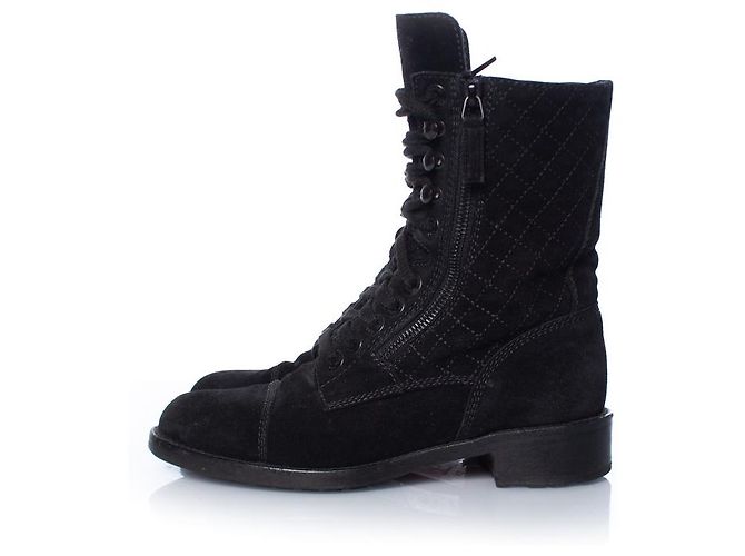 Botas de tornozelo de camurça com cadarço acolchoadas Chanel Preto - vista 2