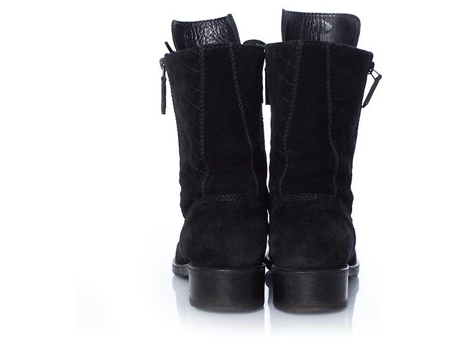 Botas de tornozelo de camurça com cadarço acolchoadas Chanel Preto - vista 6
