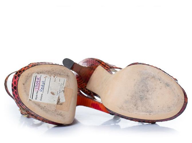 Jimmy Choo Python Sandale in Orange und Pink - Ansicht 7