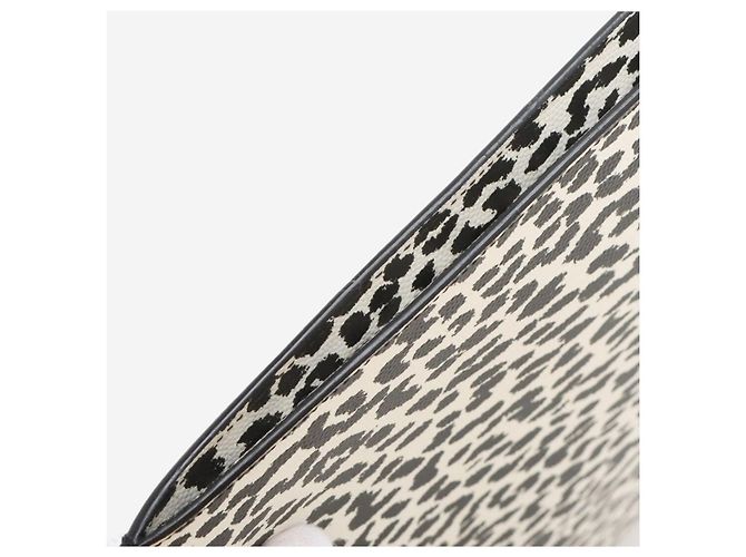 Saint Laurent Clutch in pelle con stampa leopardata bianca e nera Bianco - vista 8