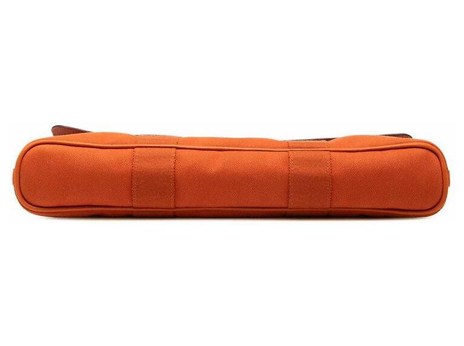Borsa in pelle Toile Chevron LongMM Valparaiso di Hermès Arancione - vista 3