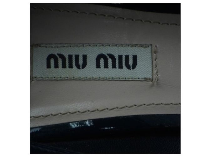 Navyblaue Lackleder-Peeptoe-Pumps von MIU MIU Marineblau - Ansicht 5