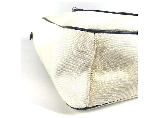 Borsa a spalla Chanel Airline CC Logo Coco Mark Bianco Blu - vista 6