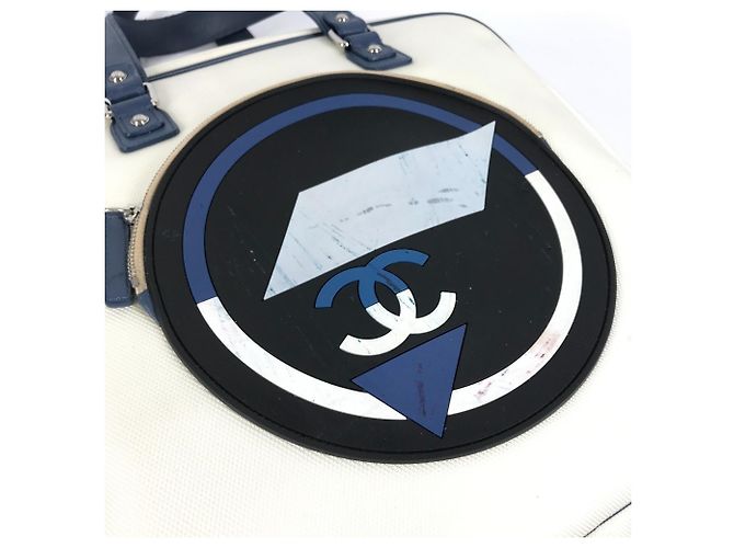 Borsa a spalla Chanel Airline CC Logo Coco Mark Bianco Blu - vista 8