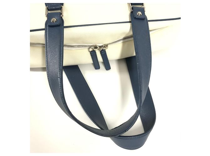 Borsa a spalla Chanel Airline CC Logo Coco Mark Bianco Blu - vista 9