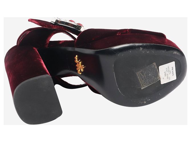 Prada Bordeaux Samtabsätze mit Diamantenschnalle - Größe EU 36 (UK 3) Rot - Ansicht 6