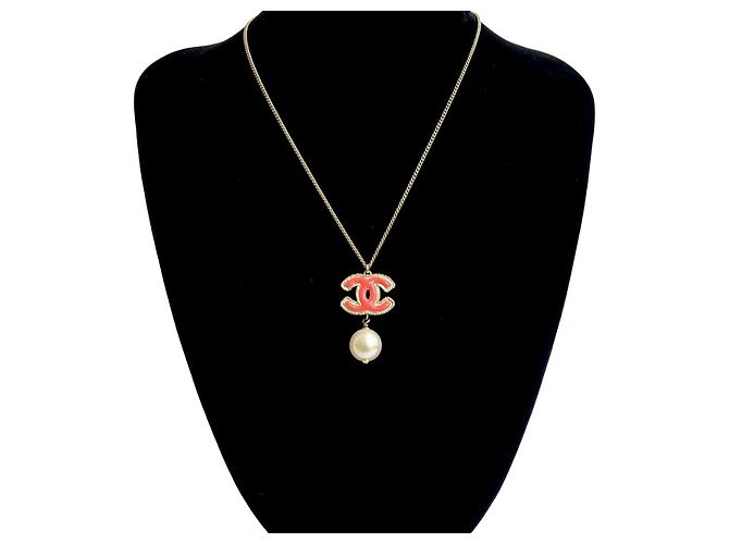 Timeless Collana di Perle Chanel Coco Mark Swing D'oro Metallico - vista 2