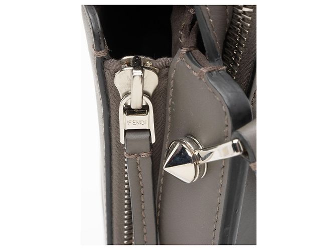 Fendi Bolsa Dotcom Média em Couro de Bezerro Cinza - vista 10