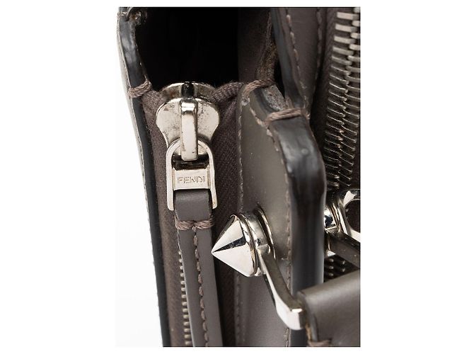 Fendi Calfskin Whipstitch Dotcom Medium Satchel Grigio - vista 10