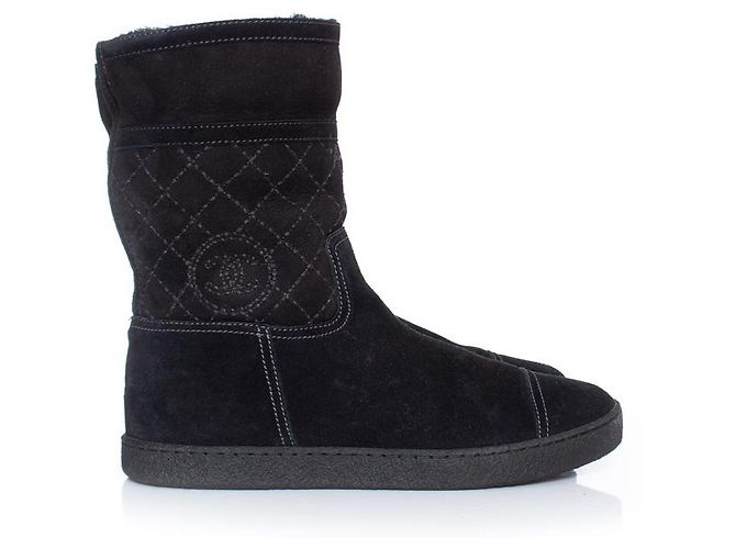Botas de tornozelo de camurça acolchoadas Chanel Preto - vista 4