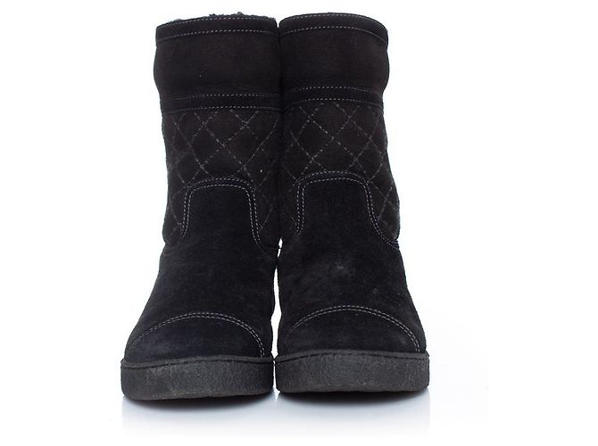 Botas de tornozelo de camurça acolchoadas Chanel Preto - vista 5