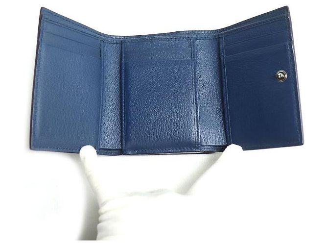 Gucci GG Supreme Trifold Wallet - view 3