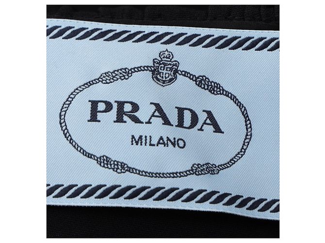 Prada Midi-Kleid mit Rüschenausschnitt aus schwarzer Viskose - Ansicht 4