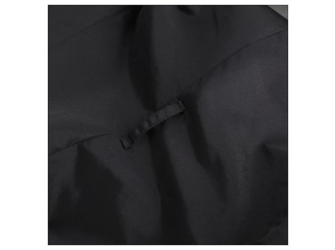 Abrigo trench de doble botonadura en seda negra con bolsillos de Prada Negro - vista 6