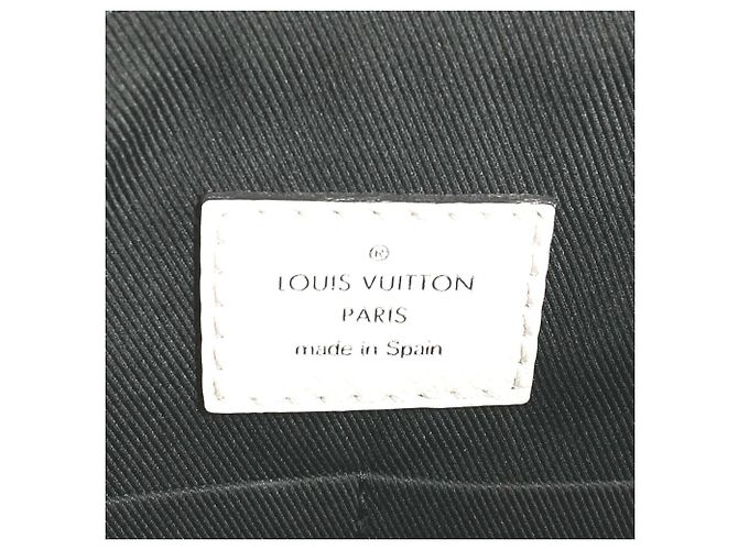 Borsa a tracolla Rama in Taiga Louis Vuitton Bianco - vista 13