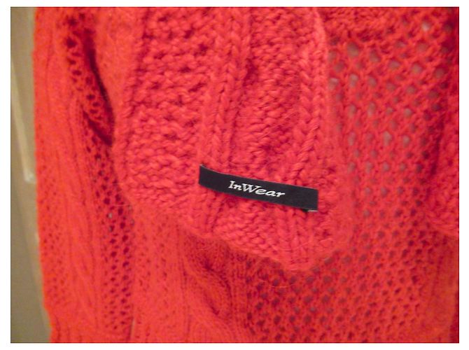 Autre Marque Roter Wollpullover von InWear und passender Schal - Ansicht 3
