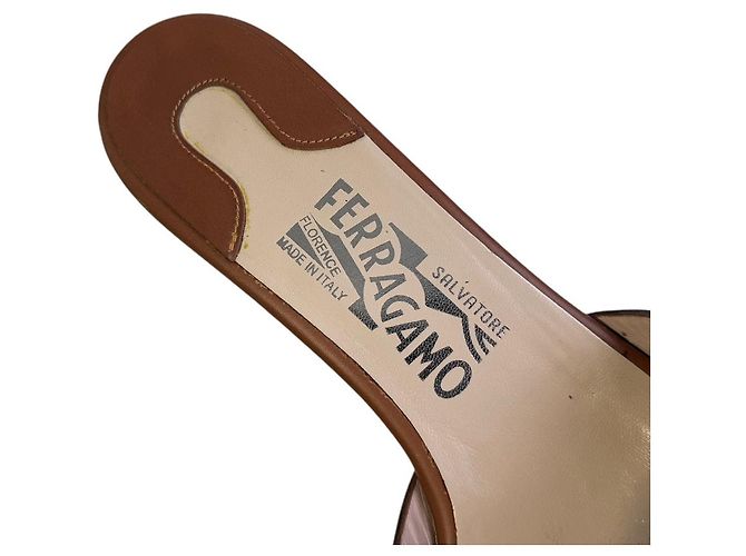 Sandali con zeppa in pelle Salvatore Ferragamo Marrone - vista 9