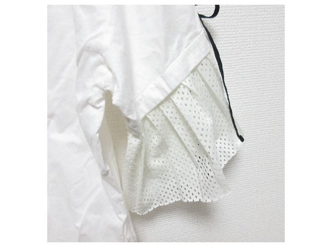 Autre Marque Muveil V-Ausschnitt Kleid mit Glockenärmeln Weiß - Ansicht 6
