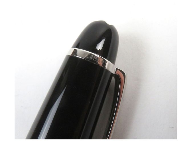 Pluma Montblanc Meisterstück 145 Pix Clásica Chopin 14K Negro - vista 12