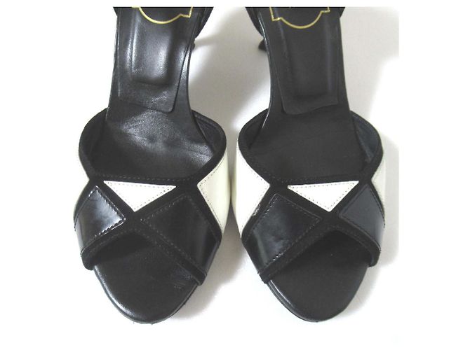Sandali con tacco alto Roger Vivier Nero Bianco - vista 6