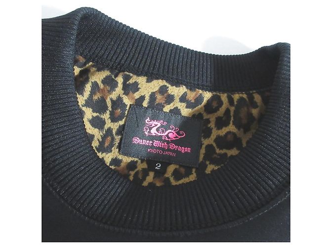 Autre Marque Pull en jersey Dance With Dragon Noir - vue 5