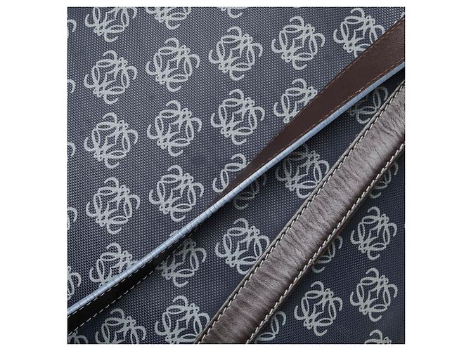 Borsa a tracolla Loewe Anagram Marrone Blu navy - vista 8